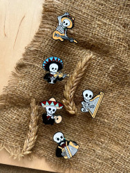 Металічныя піны (значкі) 