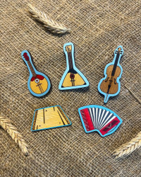 Драўляныя брошкі ручной работы 